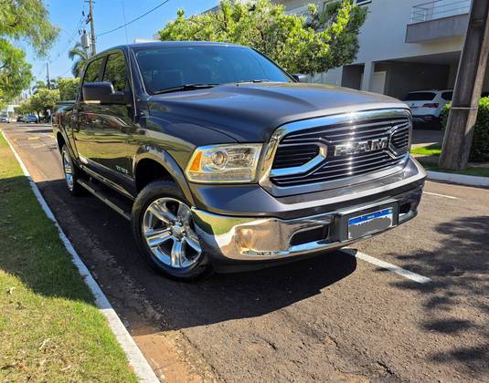 RAM 1500 5.7 V8 GASOLINA LIMITED CD 4X4 AUTOMÁTICO